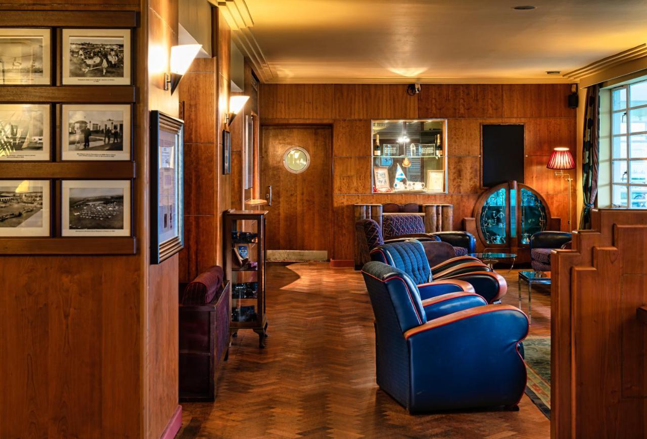 The Aviator Hotel Sywell ภายนอก รูปภาพ