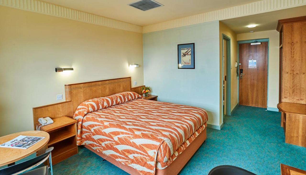 The Aviator Hotel Sywell ภายนอก รูปภาพ